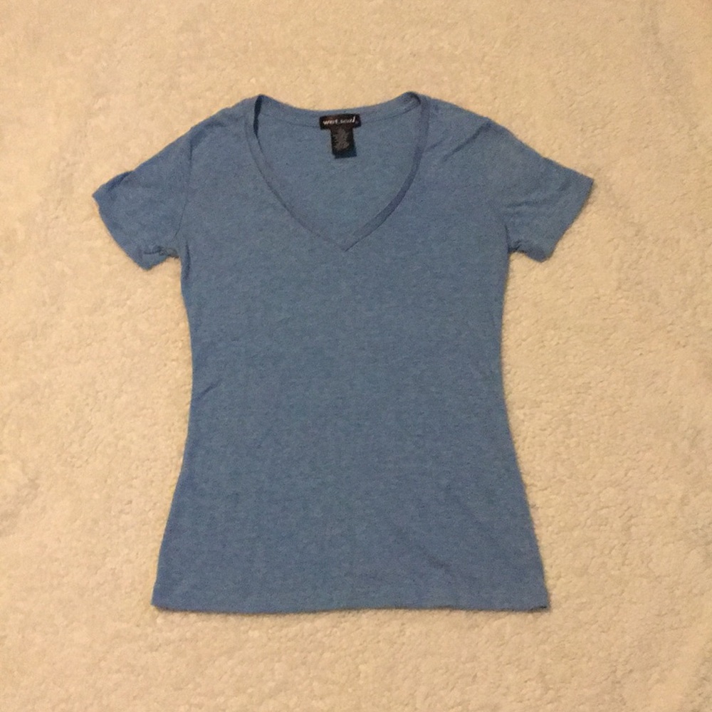 🌺Blue v neck